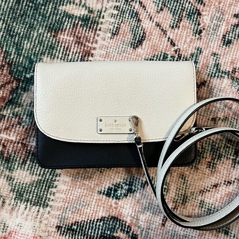 Kate Spade Elegant Black and Cream Crossbody Bag